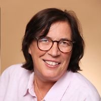 Dr. med. Elke Reutershahn | Stellv. Vorsitzende, leitende Oberärztin der Kinder- und Jugendklinik Helios St. Johannes Klinik