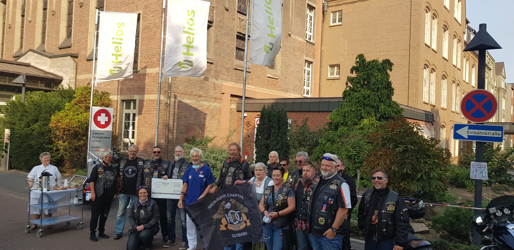 1.000,- Euro von den Rhein-Ruhr Chapter Fahrern